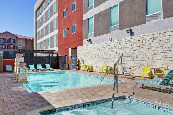 Home2 Suites by Hilton Las Vegas South image 9